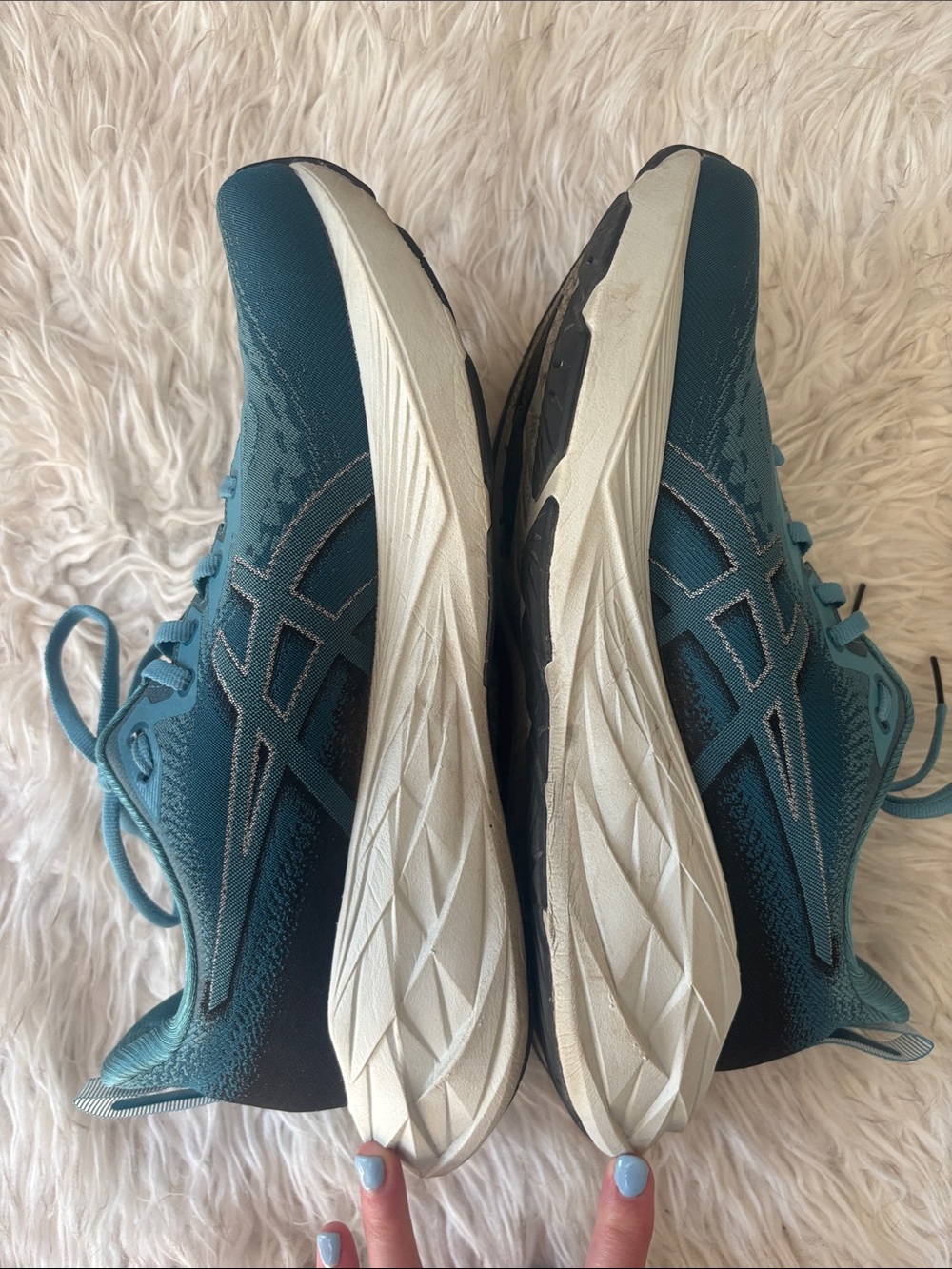ASICS nova blast 4 - Picture 2 of 11